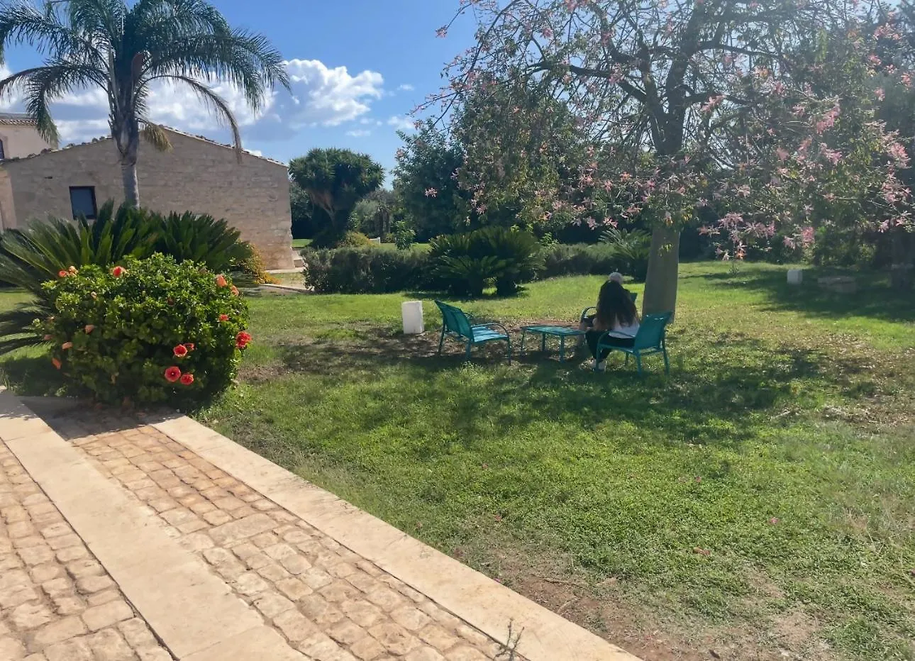 Torre Dantona Country Suites Pozzallo 0*,  Italy