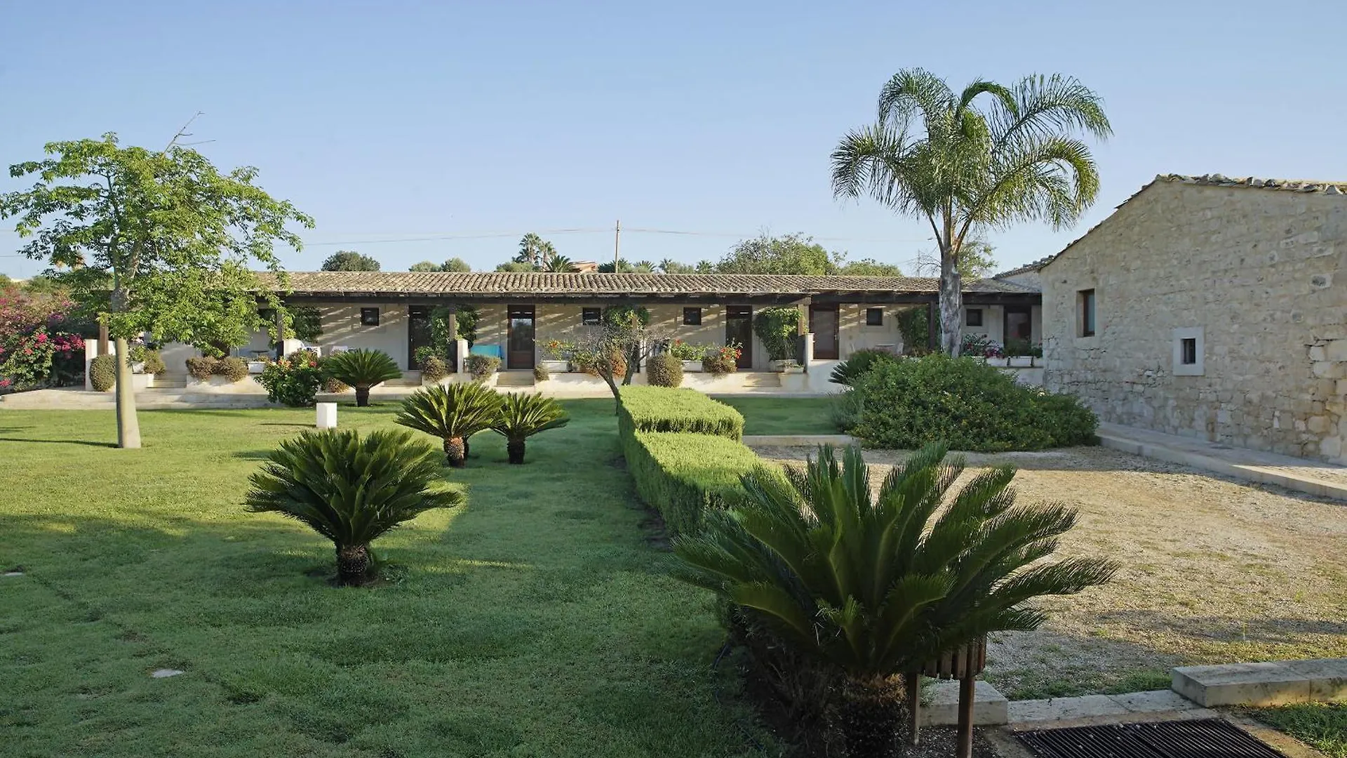 Torre Dantona Country Suites Pozzallo Country house